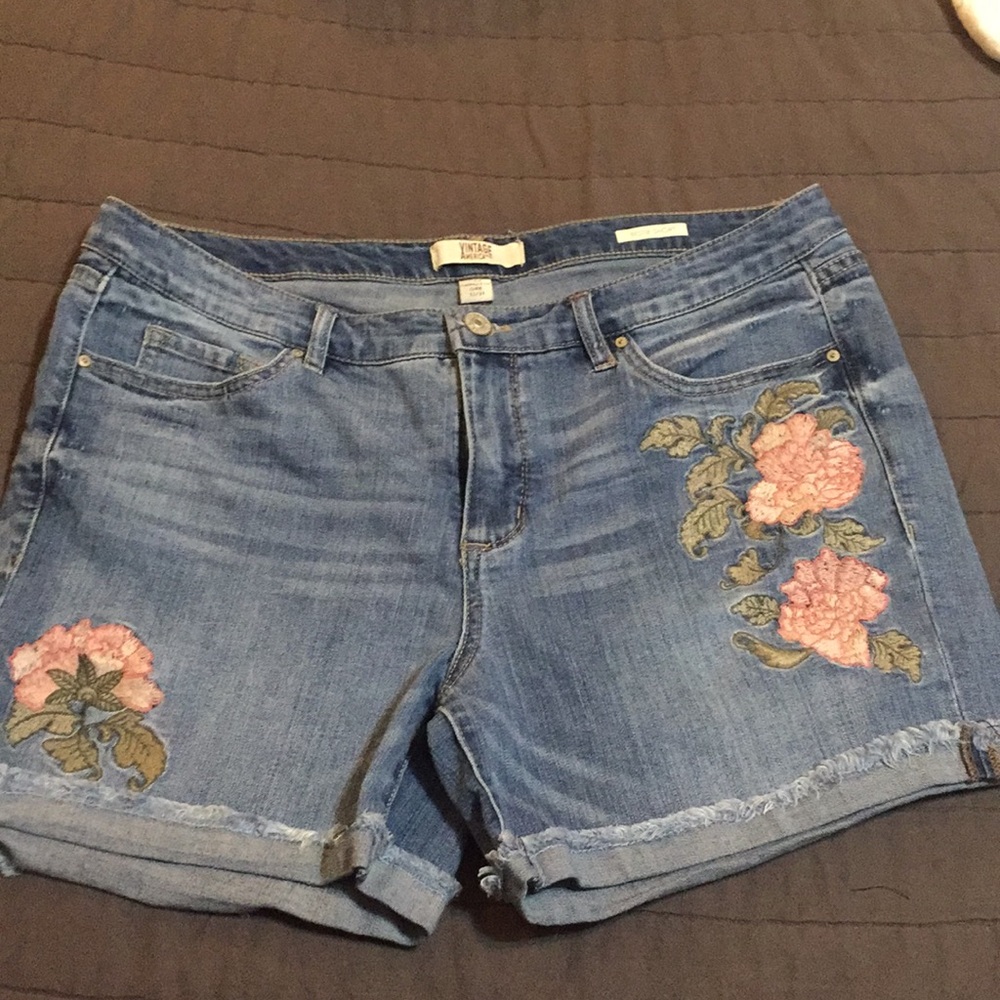 Vintage America Blues Embroidered Jean Shorts